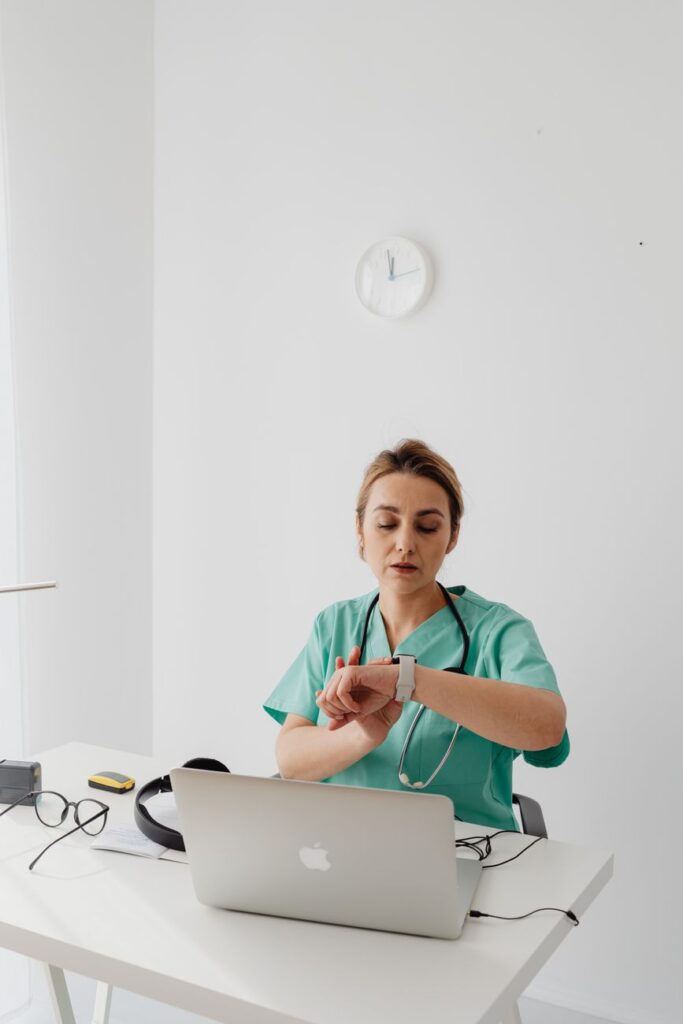 How Clinics Can Automate Appointment Booking cover 2411