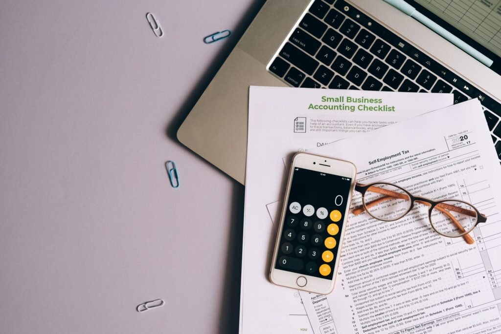 How Automation Helps Solo Accountants During Tax Season cover 4642